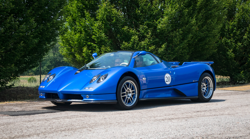 Illustration for article titled A Pagani Rally In Italy Puts All Other Car Meets To Shame